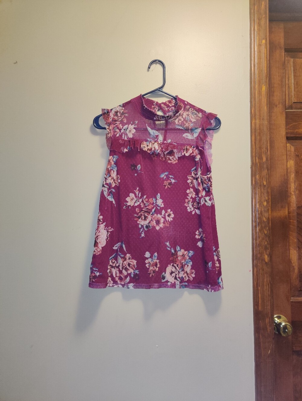 No Boundaries Magenta Floral Sleeveless Blouse